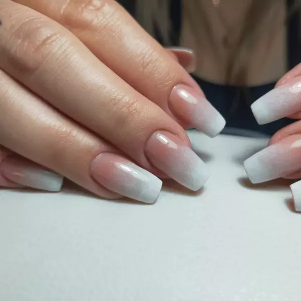 Unhas longas e bem cuidadas